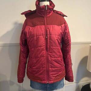 Patagonia Ski Snow Jacket Size M Red Puffer Hooded Coat